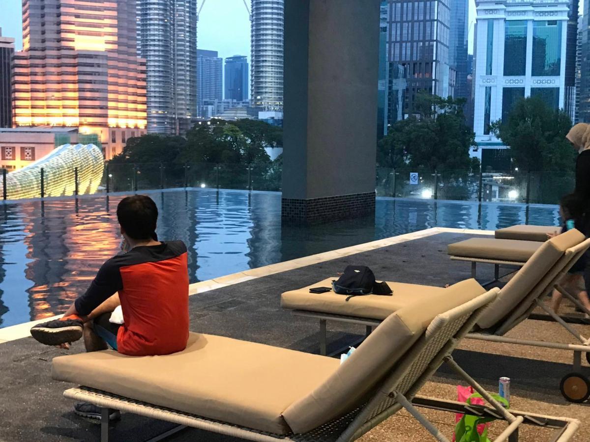Klcc Legasi Direct View With A Superking Bed At A 3-Bedroom Premium Unit Κουάλα Λουμπούρ Εξωτερικό φωτογραφία