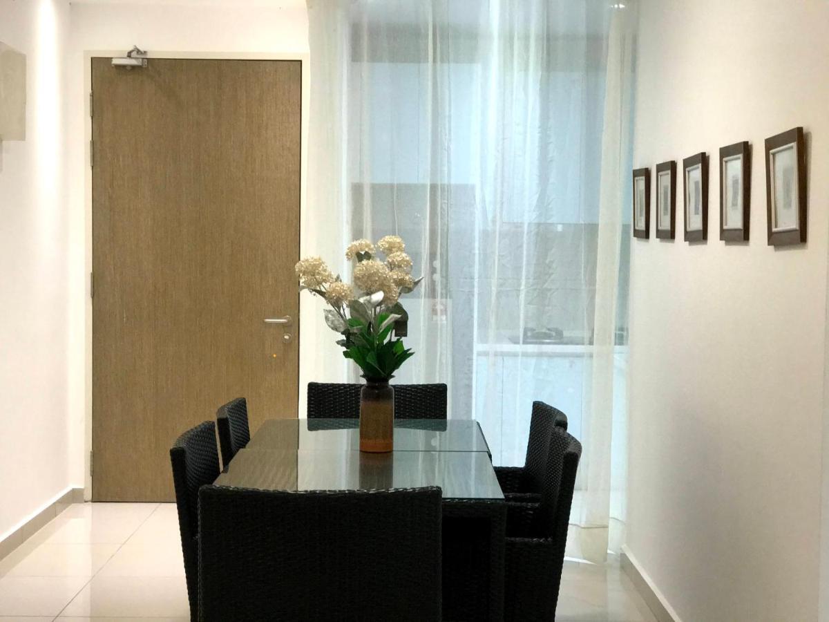 Klcc Legasi Direct View With A Superking Bed At A 3-Bedroom Premium Unit Κουάλα Λουμπούρ Εξωτερικό φωτογραφία